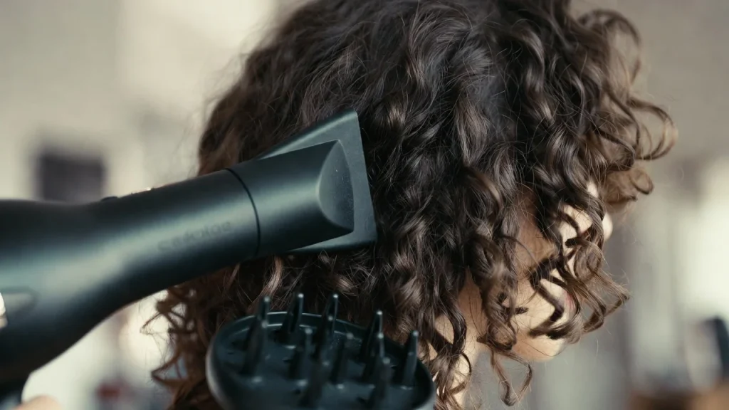 Best Ways to Use a Hair Dryer Diffuser